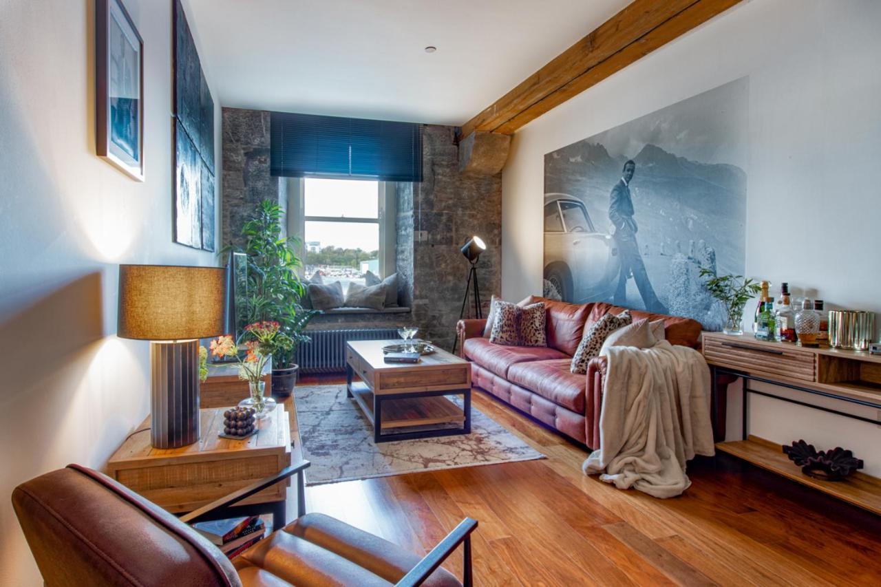 Rwy Suite007 Luxury Signature Apartment With Sea View & Optional Parking Plymouth Exterior photo